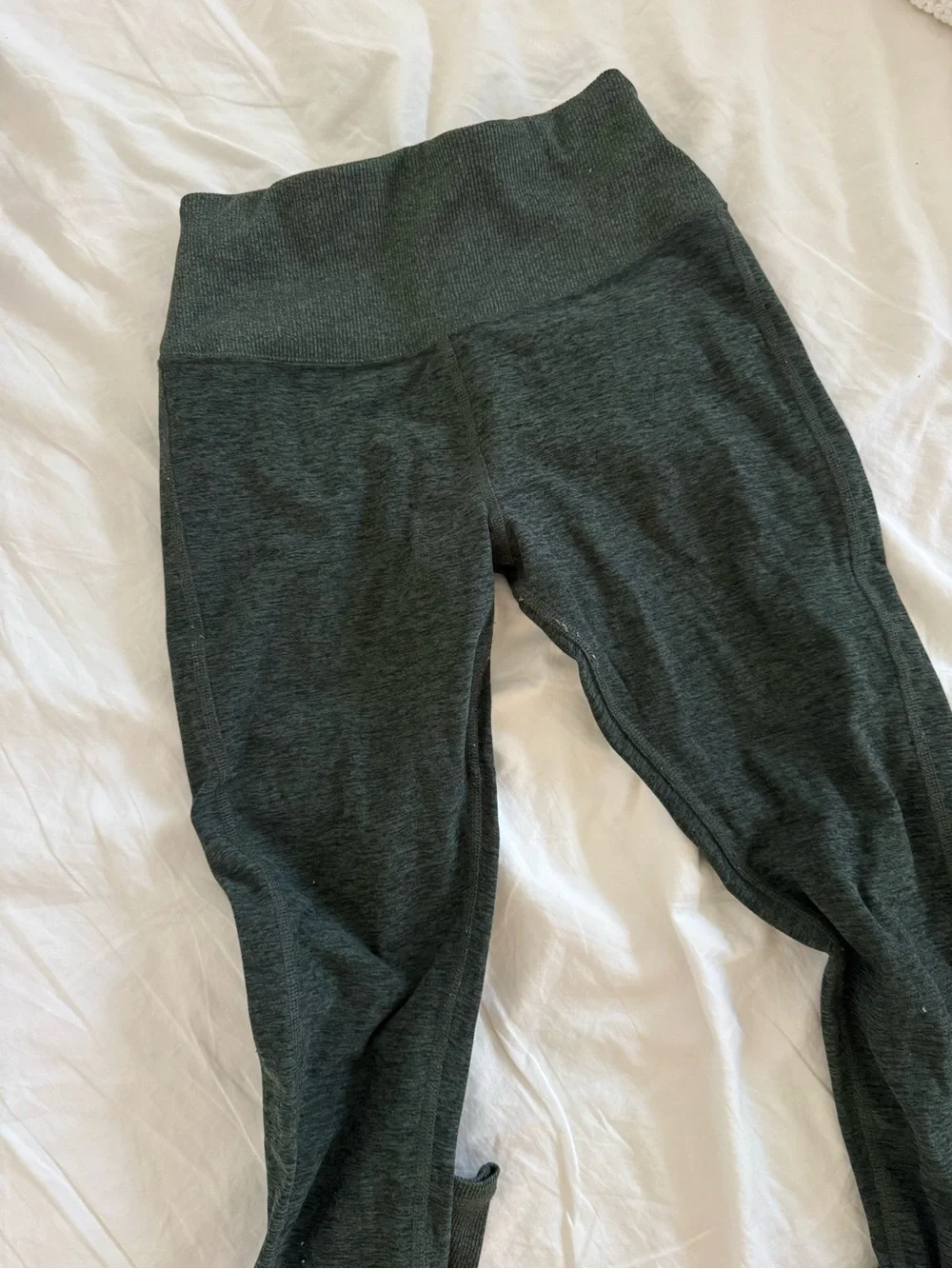 Alo Yoga High-Waist Dark Green Active Leggings